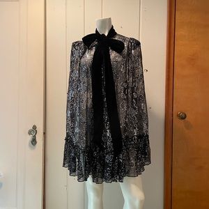Vampire’s Wife x H&M Metallic Lace cape size M/L